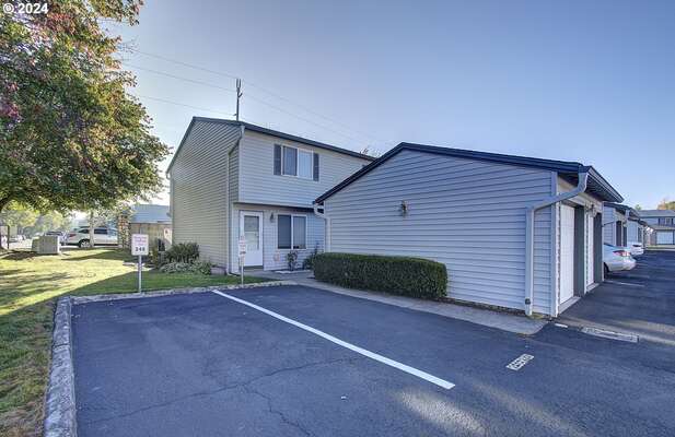 4000 NE 109th Ave, Vancouver, WA 98682