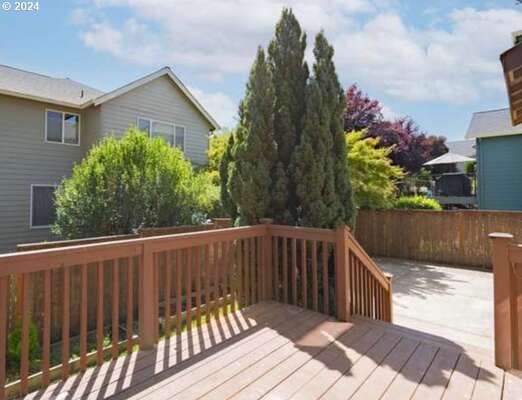 14615 NW 20th Ave, Vancouver, WA 98685