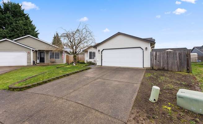 303 NW 17th Ct, Battle Ground, WA 98604