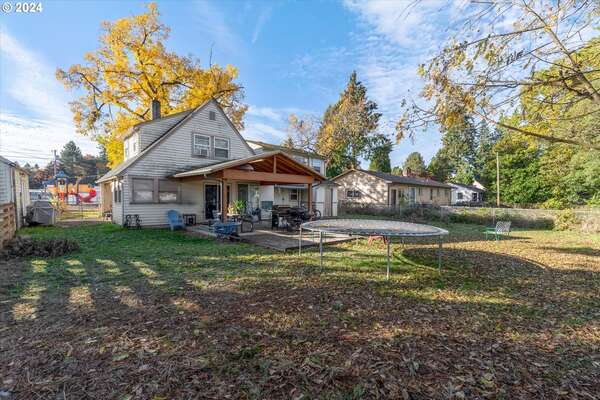 2400 E 25th St, Vancouver, WA 98661