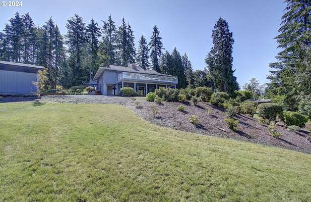 265  Sunset Dr, Longview, WA 98632