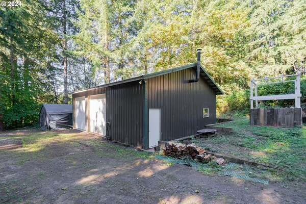 125  Glory Rd, Woodland, WA 98674