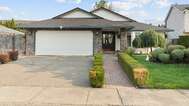 16404 NE 73rd St, Vancouver, WA 98682