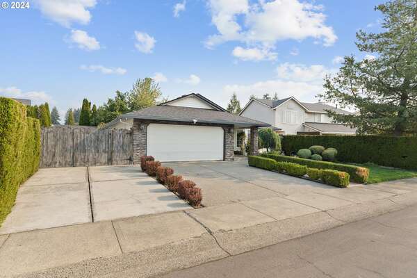 16404 NE 73rd St, Vancouver, WA 98682