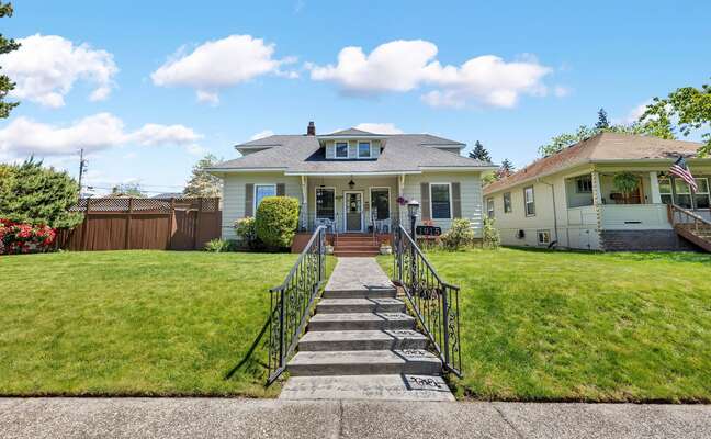 1915  H St, Vancouver, WA 98663