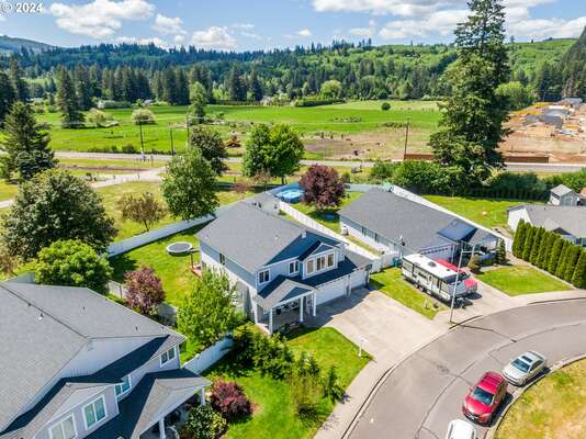 401 E Oak St, Yacolt, WA 98675