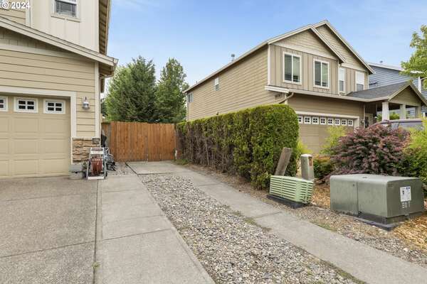 14406 NE 7th Ave, Vancouver, WA 98685