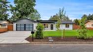 9919 NE Oakhurst Dr, Vancouver, WA 98662