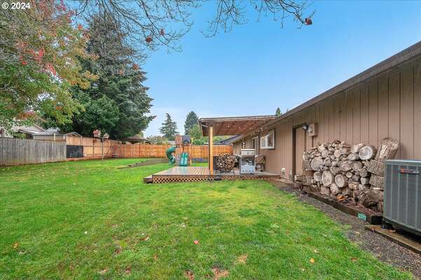 411 NW 53rd St, Vancouver, WA 98663