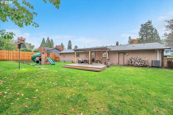 411 NW 53rd St, Vancouver, WA 98663