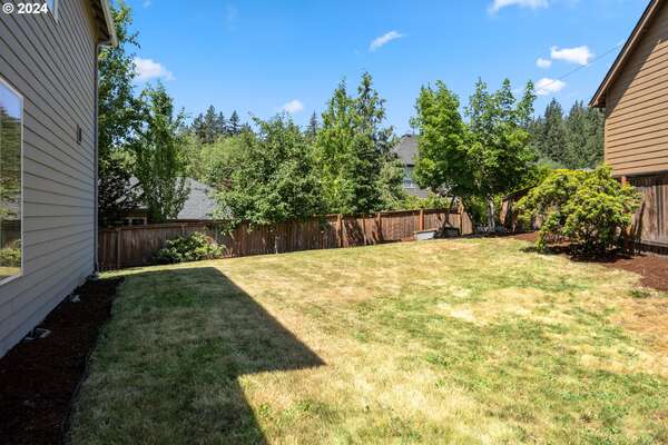 3329  X St, Washougal, WA 98671