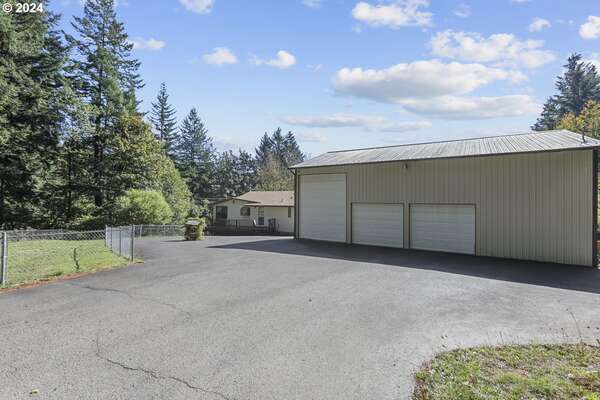 28705 NE 53rd St, Camas, WA 98607