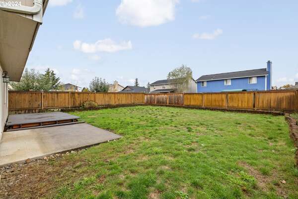 15720 NE 69th St, Vancouver, WA 98682