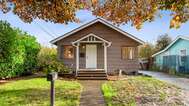 1122  9th Ave, Longview, WA 98632