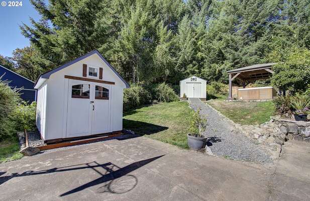 160  Melba Ln, Woodland, WA 98674