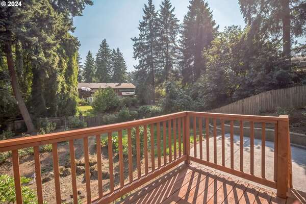 2209 NE Village Green Dr, Vancouver, WA 98684