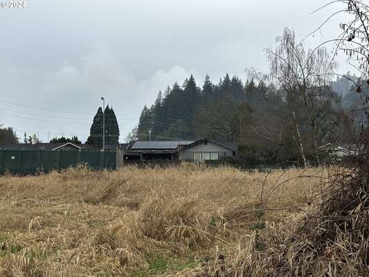  Ocean Beach Highway , Longview, WA 98632