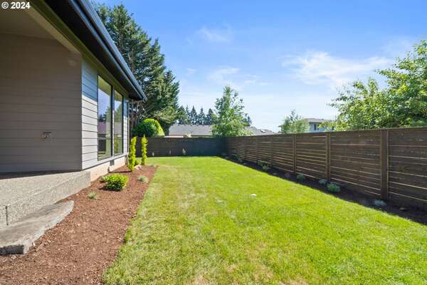 1615 N 25th St, Washougal, WA 98671