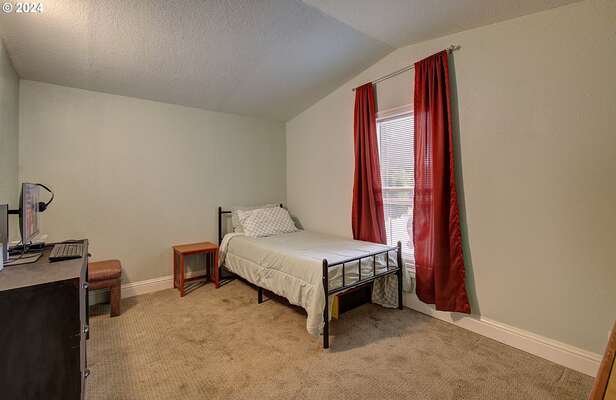 3700  X St #4, Vancouver, WA 98663