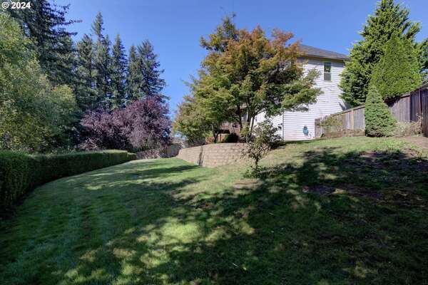 3160 NW 30th Cir, Camas, WA 98607