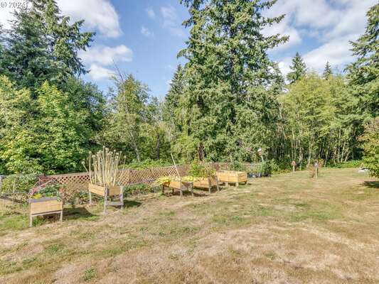 1717  Holcomb Rd, Kelso, WA 98626