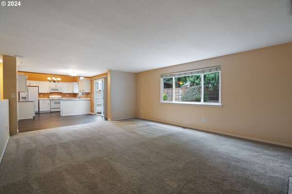 8425 NE 16th St, Vancouver, WA 98664