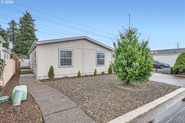 16500 SE 1st St #29, Vancouver, WA 98684