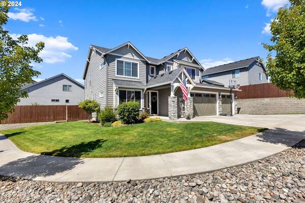 754 N Squire Dr, Ridgefield, WA 98642