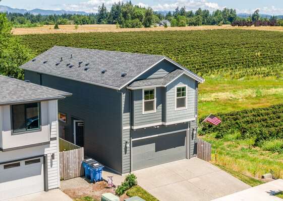 7036 N Montgomery Way, Ridgefield, WA 98642