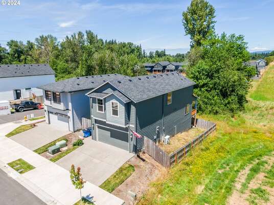 7036 N Montgomery Way, Ridgefield, WA 98642