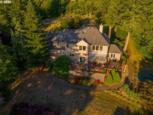 9100 NE Livingston Mountain Ct, Camas, WA 98607