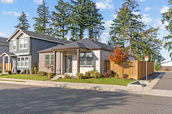 11616 NE 16th St, Vancouver, WA 98684