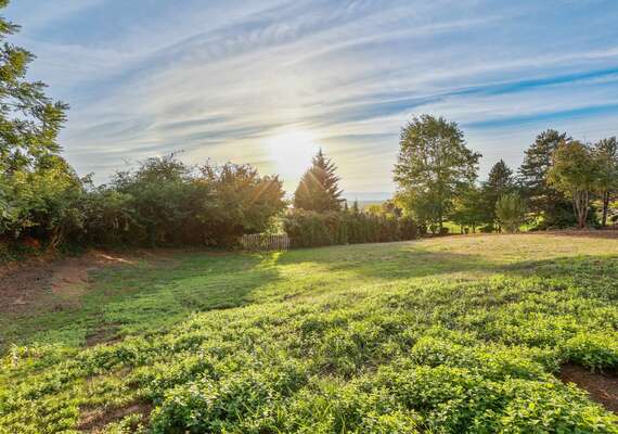 8417 NW Fruit Valley Rd, Vancouver, WA 98665