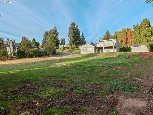 8417 NW Fruit Valley Rd, Vancouver, WA 98665