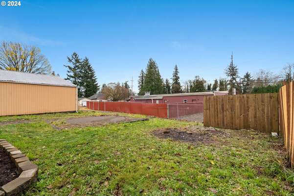 2280  F St, Washougal, WA 98671