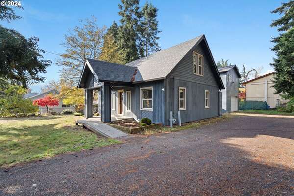 1602 SE Ellsworth Rd, Vancouver, WA 98664