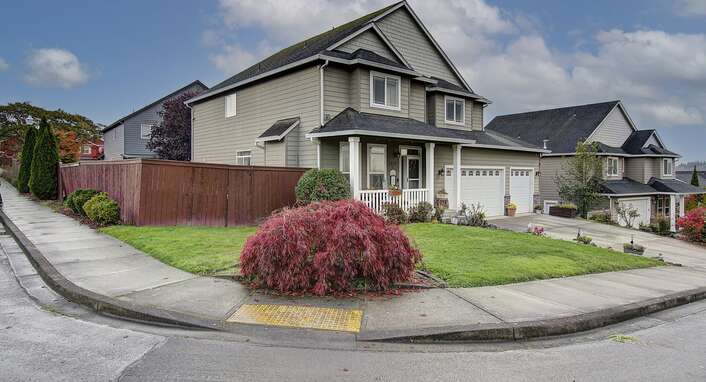 1417 W F Pl, La Center, WA 98629