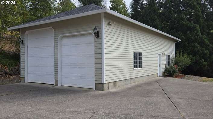 721 NW 352nd Cir, La Center, WA 98629