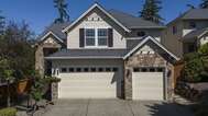 2306 NE 158th St, Vancouver, WA 98686