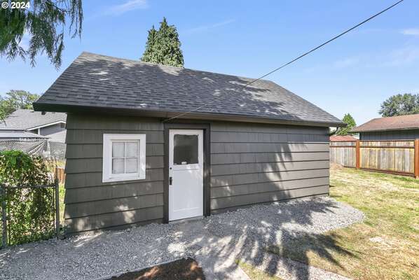 821 N Pacific Ave, Kelso, WA 98626