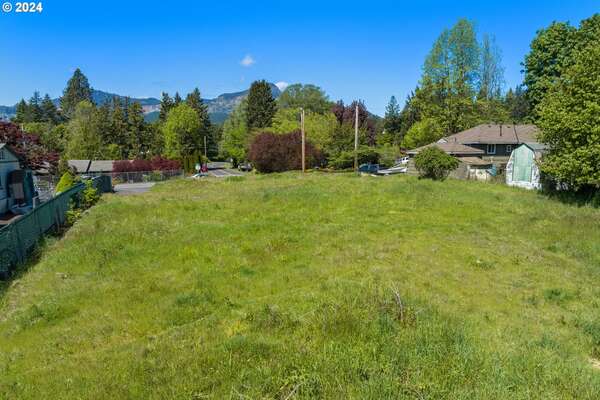 430 NW Chesser Rd, Stevenson, WA 98648