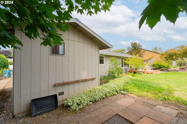 11601 NE 2nd Ave, Vancouver, WA 98685