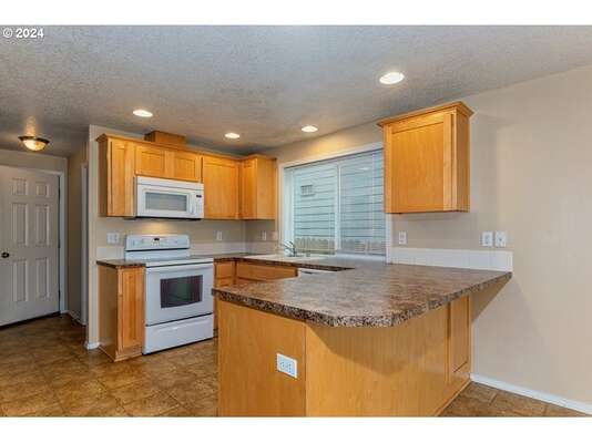 112 S 32nd Pl, Ridgefield, WA 98642