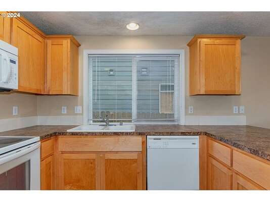 112 S 32nd Pl, Ridgefield, WA 98642