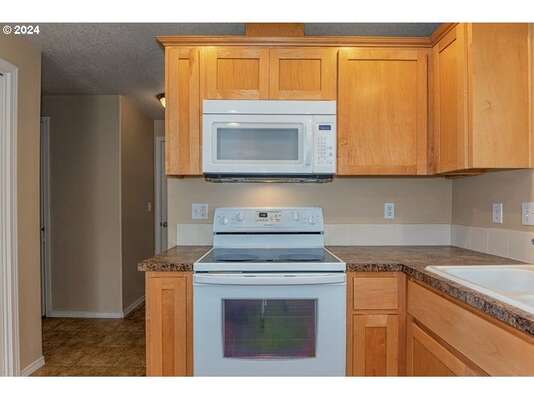 112 S 32nd Pl, Ridgefield, WA 98642