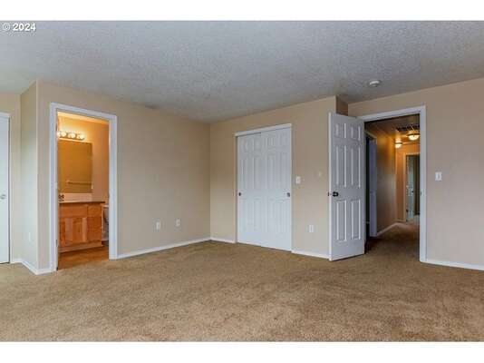 112 S 32nd Pl, Ridgefield, WA 98642