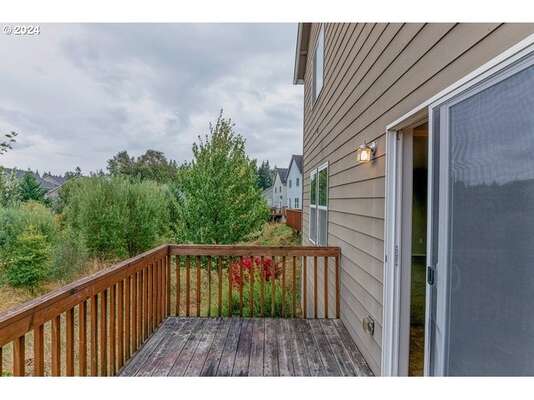 112 S 32nd Pl, Ridgefield, WA 98642