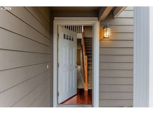 112 S 32nd Pl, Ridgefield, WA 98642