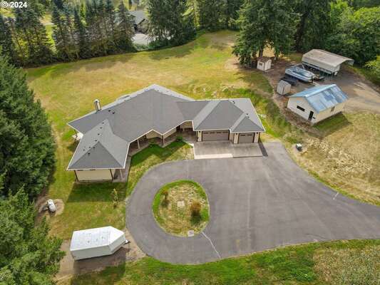 2835  Old Lewis River Rd, Woodland, WA 98674