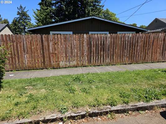 3103  S St, Vancouver, WA 98663